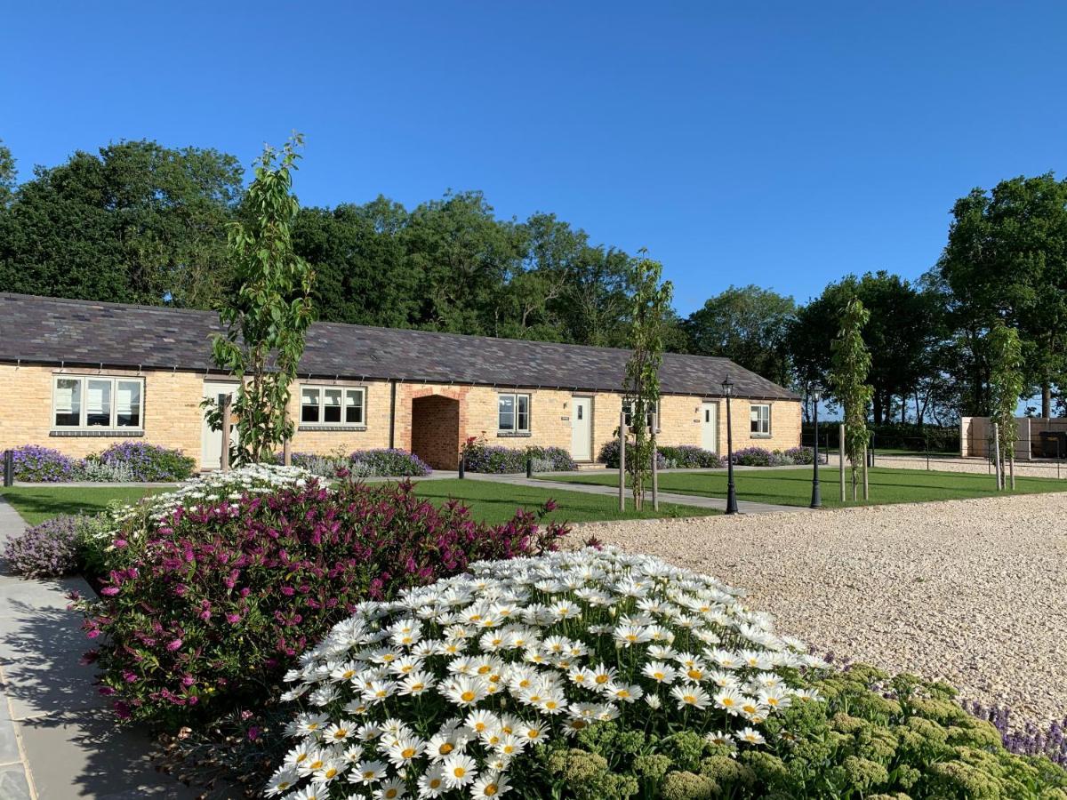 Briary Cottages at Iletts Farm Brackley  Esterno foto