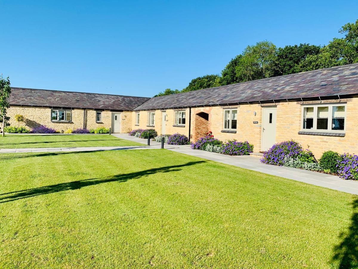 Briary Cottages at Iletts Farm Brackley  Esterno foto